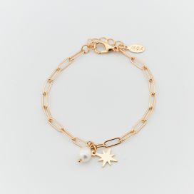 Bracelet doré avec perles déstructurées et charms